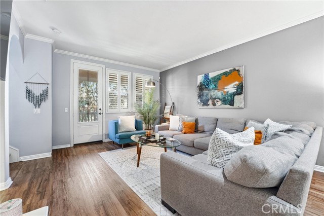 Detail Gallery Image 5 of 42 For 755 S Kroeger St, Anaheim,  CA 92805 - 3 Beds | 3/1 Baths