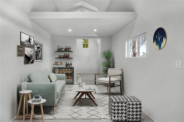 3521 Stonewood Drive, Sherman Oaks CA: https://media.crmls.org/medias/17cb8ab9-11ba-4258-9319-17537a01107c.jpg