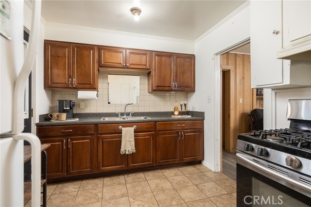 Detail Gallery Image 12 of 29 For 767 Pine Knot Bld, Big Bear Lake,  CA 92315 - 1 Beds | 1 Baths