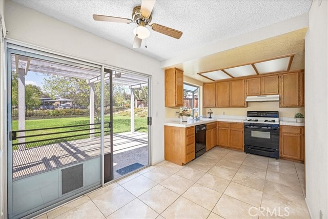 41880 Humber Dr., Temecula CA: https://media.crmls.org/medias/17cba50b-2bd0-49e9-9699-2830c02b562f.jpg
