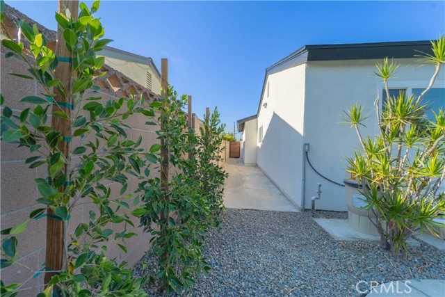 Detail Gallery Image 34 of 57 For 6526 Corinne Cir, Buena Park,  CA 90620 - 5 Beds | 2/1 Baths