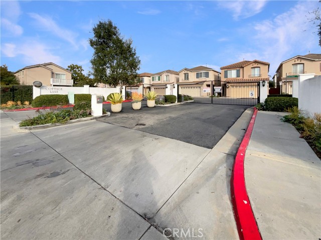 Detail Gallery Image 28 of 33 For 3247 Garden, Hawthorne,  CA 90250 - 3 Beds | 3 Baths