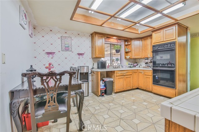 Detail Gallery Image 6 of 23 For 10246 Julius, Downey,  CA 90241 - 4 Beds | 2 Baths