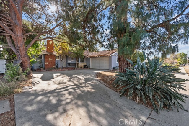 Detail Gallery Image 1 of 35 For 21032 Baltar St, Canoga Park,  CA 91304 - 3 Beds | 2 Baths