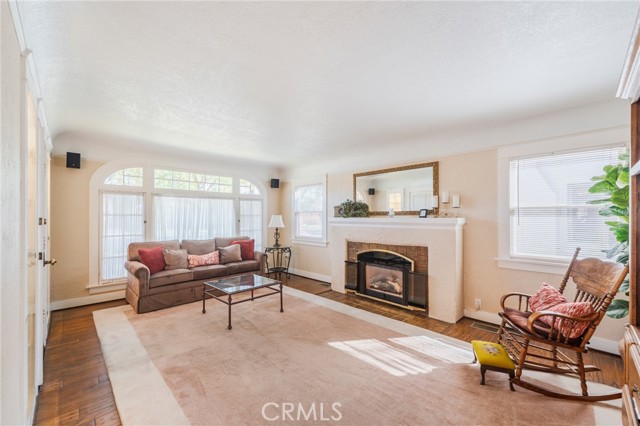 Detail Gallery Image 4 of 33 For 405 N Janss, Anaheim,  CA 92805 - 2 Beds | 1 Baths