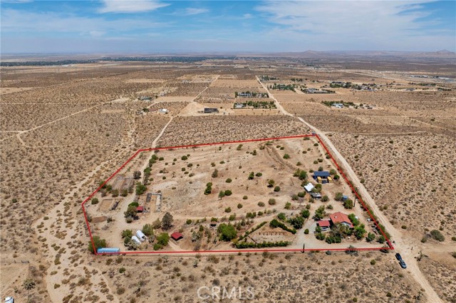 33403 111th Street, Littlerock CA: https://media.crmls.org/medias/17cd8b90-c6f8-40f1-842d-18c2b08e42f0.jpg