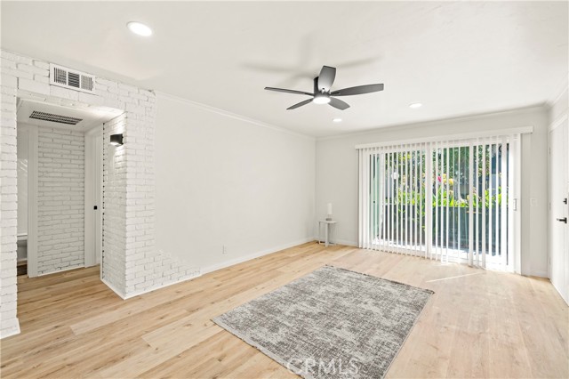 23254 Orange Avenue, Lake Forest CA: https://media.crmls.org/medias/17cdb057-80c8-490a-afcf-d77bbd26811f.jpg