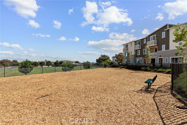 Detail Gallery Image 33 of 38 For 1421 W Sunrise Ln, San Pedro,  CA 90732 - 4 Beds | 3/1 Baths