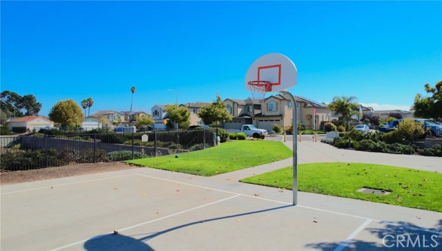 Detail Gallery Image 10 of 17 For 425 Bakeman Ln, Arroyo Grande,  CA 93420 - 3 Beds | 2/1 Baths