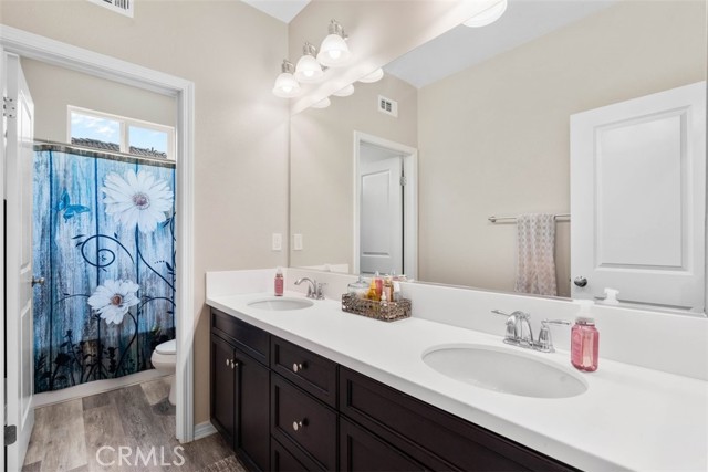 35403 Laurel Tree Court, Winchester CA: https://media.crmls.org/medias/17d0a90d-2682-4955-bc01-b795c9110a2a.jpg