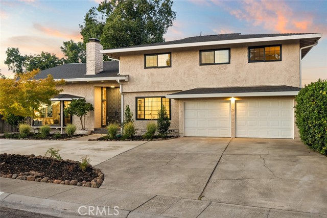 Detail Gallery Image 2 of 63 For 14 via Verona Cir, Chico,  CA 95973 - 4 Beds | 3/1 Baths