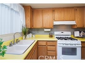 Detail Gallery Image 4 of 8 For 124 Stratford Cir Ci19,  Placentia,  CA 92870 - 2 Beds | 1/1 Baths
