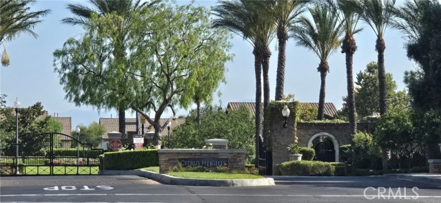 15767 Buck Point Lane, Fontana CA: https://media.crmls.org/medias/17d2158d-1eff-4186-8a02-1e14da28165d.jpg