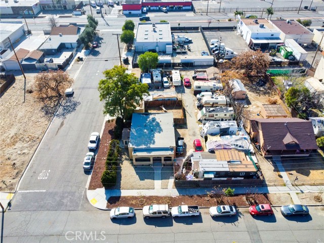 584 E H Street, Colton CA: https://media.crmls.org/medias/17d268fb-d5ef-4202-a488-f9e3240ce380.jpg