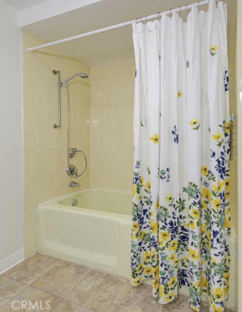 Detail Gallery Image 24 of 42 For 255 Calle Aragon #Q,  Laguna Woods,  CA 92637 - 2 Beds | 2 Baths