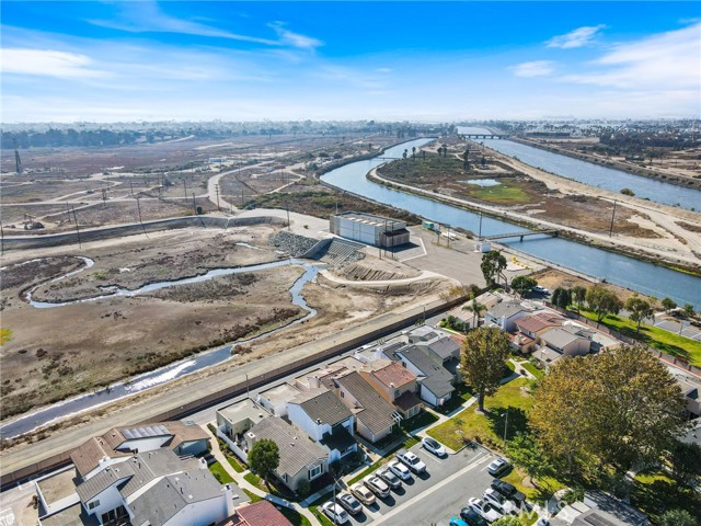 Detail Gallery Image 24 of 30 For 7018 Island Village Dr, Long Beach,  CA 90803 - 4 Beds | 3 Baths