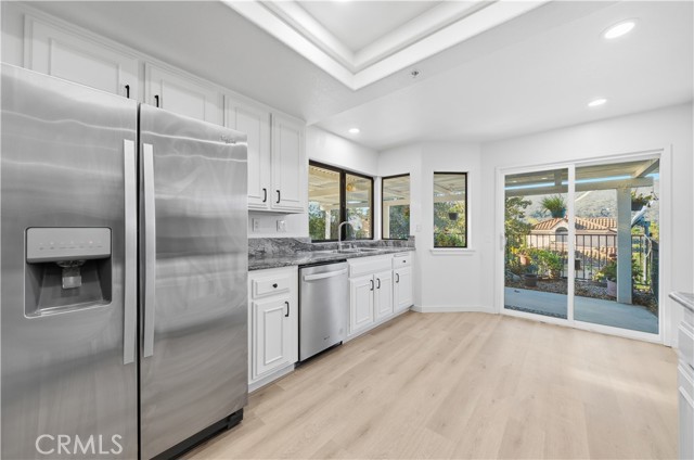 Detail Gallery Image 5 of 59 For 29104 Vista Valley, Vista,  CA 92084 - 2 Beds | 2 Baths