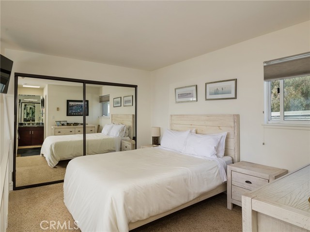 220 The Village, Redondo Beach, California 90277, 1 Bedroom Bedrooms, ,1 BathroomBathrooms,Residential,Sold,The Village,SB24153464