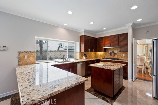 Detail Gallery Image 13 of 50 For 4644 Portofino Circle, Cypress,  CA 90630 - 4 Beds | 3/1 Baths