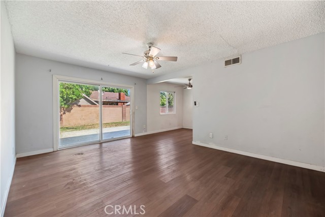 Detail Gallery Image 6 of 30 For 2871 E Tyler, Long Beach,  CA 90810 - 3 Beds | 2 Baths