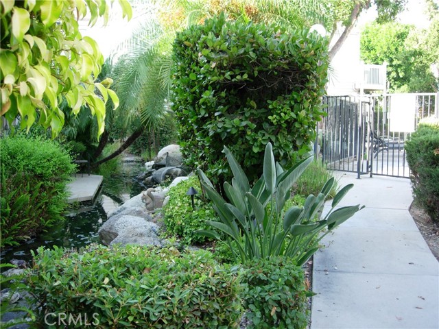 4900 N Grand Avenue, Covina CA: https://media.crmls.org/medias/17d85edf-f3e5-4fc4-b026-8596ac008cfd.jpg