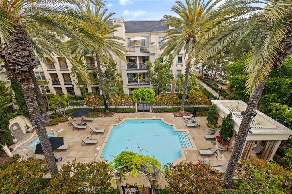 17d87f3d E51a 4336 89db 6f530a6173b3