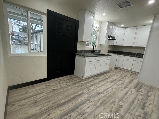 Detail Gallery Image 7 of 15 For 1214 Hardt St, San Bernardino,  CA 92408 - 3 Beds | 2 Baths