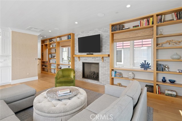 Detail Gallery Image 19 of 54 For 443 23rd Pl, Manhattan Beach,  CA 90266 - 3 Beds | 3/1 Baths