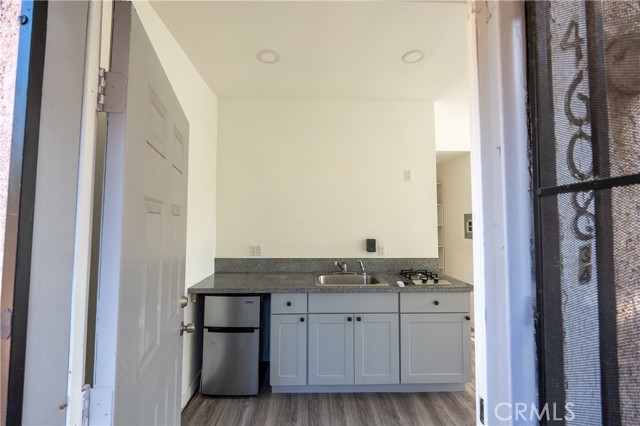 Detail Gallery Image 4 of 12 For 4608 Melbourne #3/4,  Hollywood,  CA 90027 - 0 Beds | 1 Baths