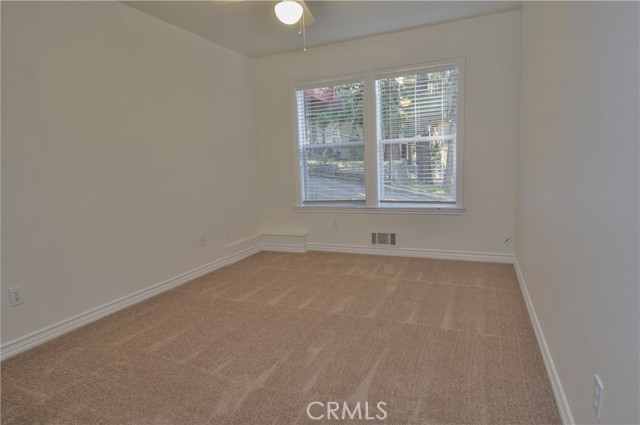 Detail Gallery Image 21 of 31 For 145 Birchwood, Lake Arrowhead,  CA 92352 - 3 Beds | 2/1 Baths