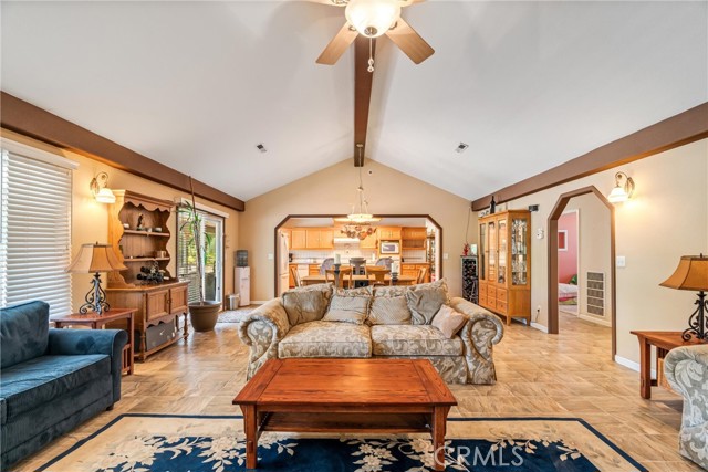 18501 Rustic Ridge Road, Lower Lake CA: https://media.crmls.org/medias/17db0cac-4239-46a9-852a-df39bb60182a.jpg