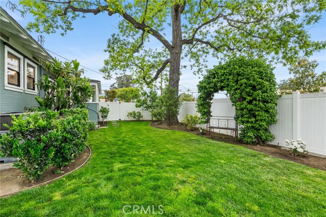 Detail Gallery Image 34 of 41 For 952 E Palmyra Ave, Orange,  CA 92866 - 3 Beds | 2 Baths