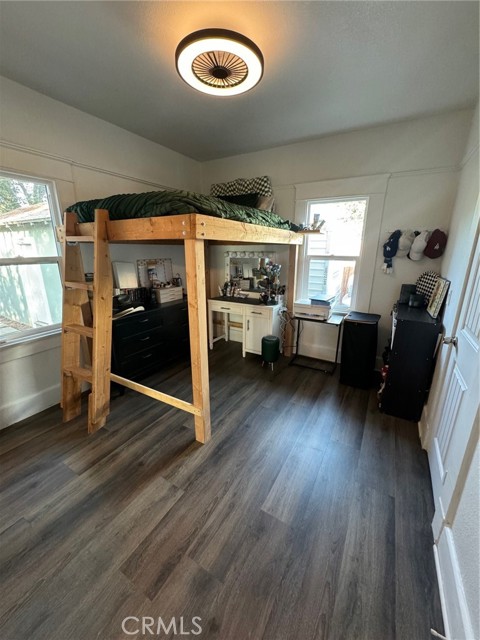 1355 N Gordon Street, Pomona CA: https://media.crmls.org/medias/17dcd265-e934-4c2b-8daf-bc209c6f6daf.jpg