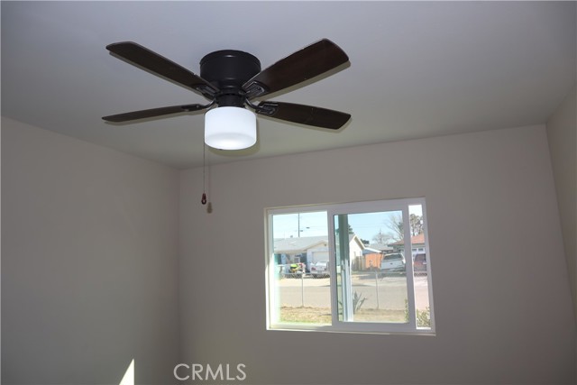 Detail Gallery Image 13 of 22 For 12639 Daisy, Boron,  CA 93516 - 3 Beds | 1/1 Baths