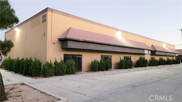17229 Lemon Street, Hesperia, California 92345, ,Commercial Lease,For Rent,17229 Lemon Street,CRHD24210681