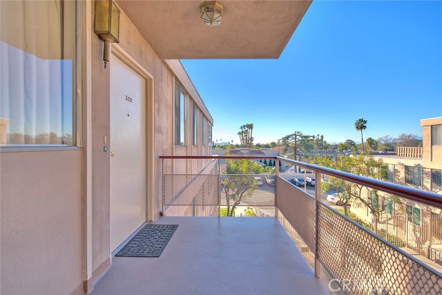 6979 Palm Court #329, Riverside, CA 92506