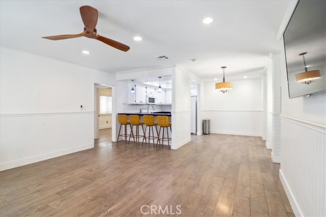 40 15th Street, Hermosa Beach CA: https://media.crmls.org/medias/17dd1cdc-52c5-451b-9205-8850bc2e37fe.jpg
