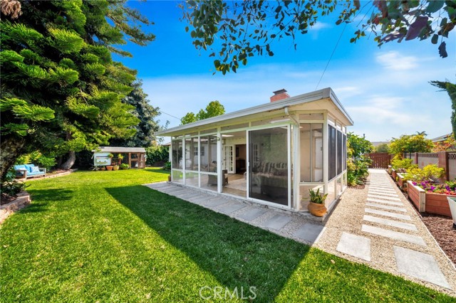 15372 Shasta Lane, Huntington Beach CA: https://media.crmls.org/medias/17dd8823-835c-4a37-bc3f-9c2faf247f04.jpg