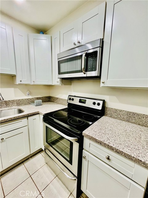 Detail Gallery Image 12 of 34 For 2510 Torrey Pines Rd #213,  La Jolla,  CA 92037 - 1 Beds | 1 Baths