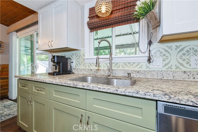 4225 Farousse Way, Paso Robles CA: https://media.crmls.org/medias/17df330e-7a27-4959-86ae-96e31416ae76.jpg