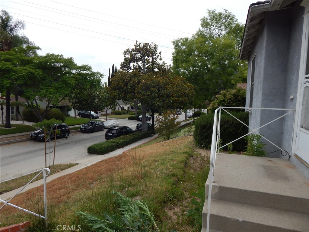 1829 Los Encinos AvenueGlendale img 1