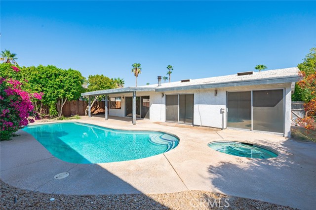 76796 Oklahoma Avenue, Palm Desert CA: https://media.crmls.org/medias/17dfe710-2dee-4e7a-b31b-ec2c6f5c43f7.jpg