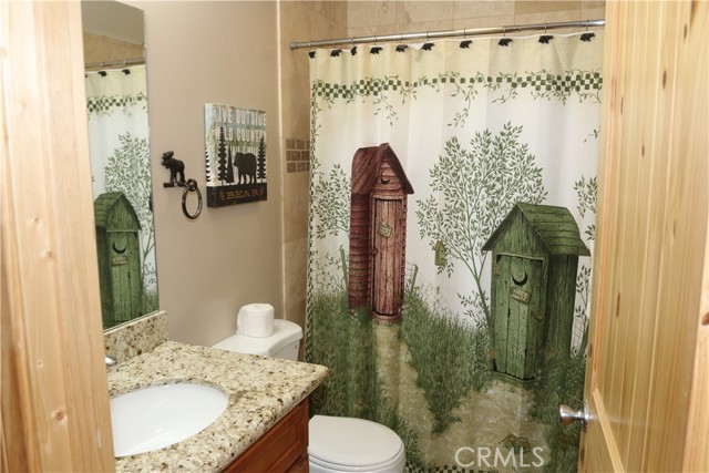 Detail Gallery Image 24 of 30 For 39039 Bayview Ln, Big Bear Lake,  CA 92315 - 3 Beds | 2 Baths