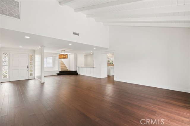 Detail Gallery Image 27 of 32 For 1915 Windward Ln, Newport Beach,  CA 92660 - 5 Beds | 3/1 Baths