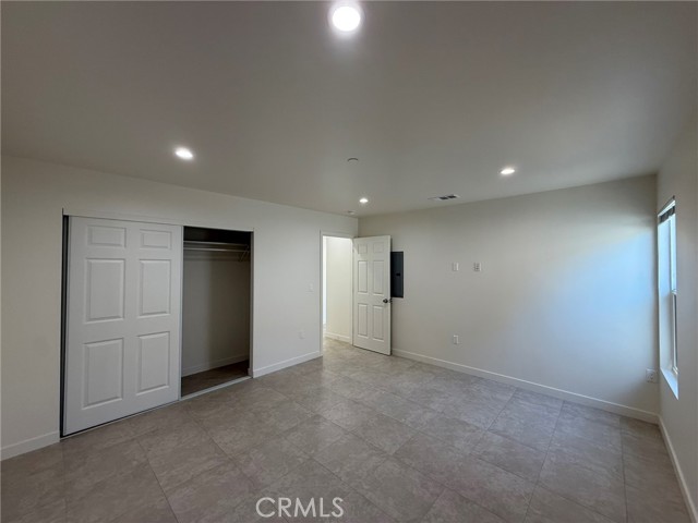 Detail Gallery Image 7 of 9 For 18110 Gault St, Reseda,  CA 91335 - 2 Beds | 1 Baths