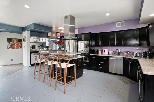 Detail Gallery Image 8 of 49 For 8434 Quinn St, Downey,  CA 90241 - 5 Beds | 4 Baths
