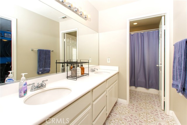 Image 13 of 24 For 29282 Castlewood