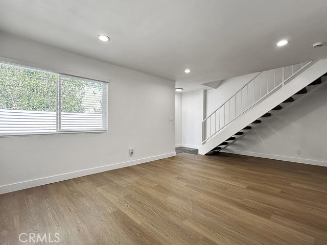 Detail Gallery Image 6 of 16 For 1144 Stanley Ave #D,  Long Beach,  CA 90804 - 3 Beds | 2 Baths