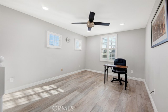 11226 Ravenna Lane, Porter Ranch CA: https://media.crmls.org/medias/17e2fbb6-4c18-4873-9264-a8129cd1658e.jpg