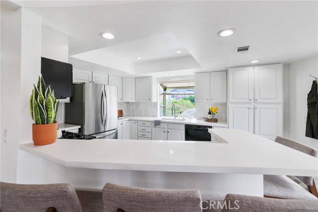 295 Plymouth Street, Cambria CA: https://media.crmls.org/medias/17e4644d-c658-4c37-b294-86a73e067918.jpg